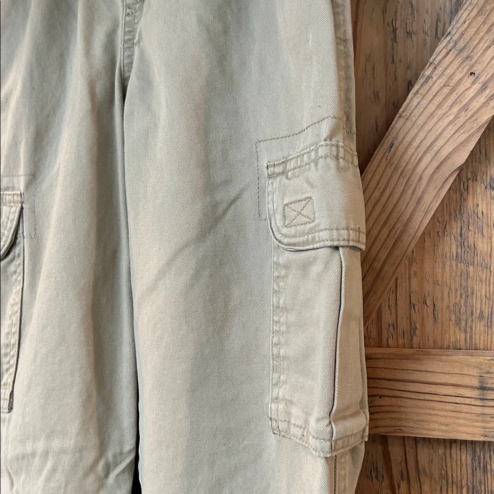 The Children's Place boy’s pull-on cargo pants, khaki size 8 adjustable waist